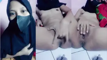 Ukhti Kesepian Colmek Ditinggal Suami Video by Tube8 Ukhti Kesepian Colmek Ditinggal Suami Video by Tube8